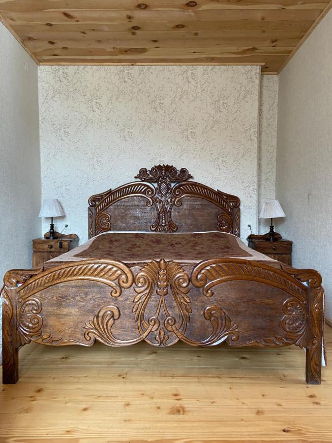 Eliso'S Guesthouse Mestia Bagian luar foto